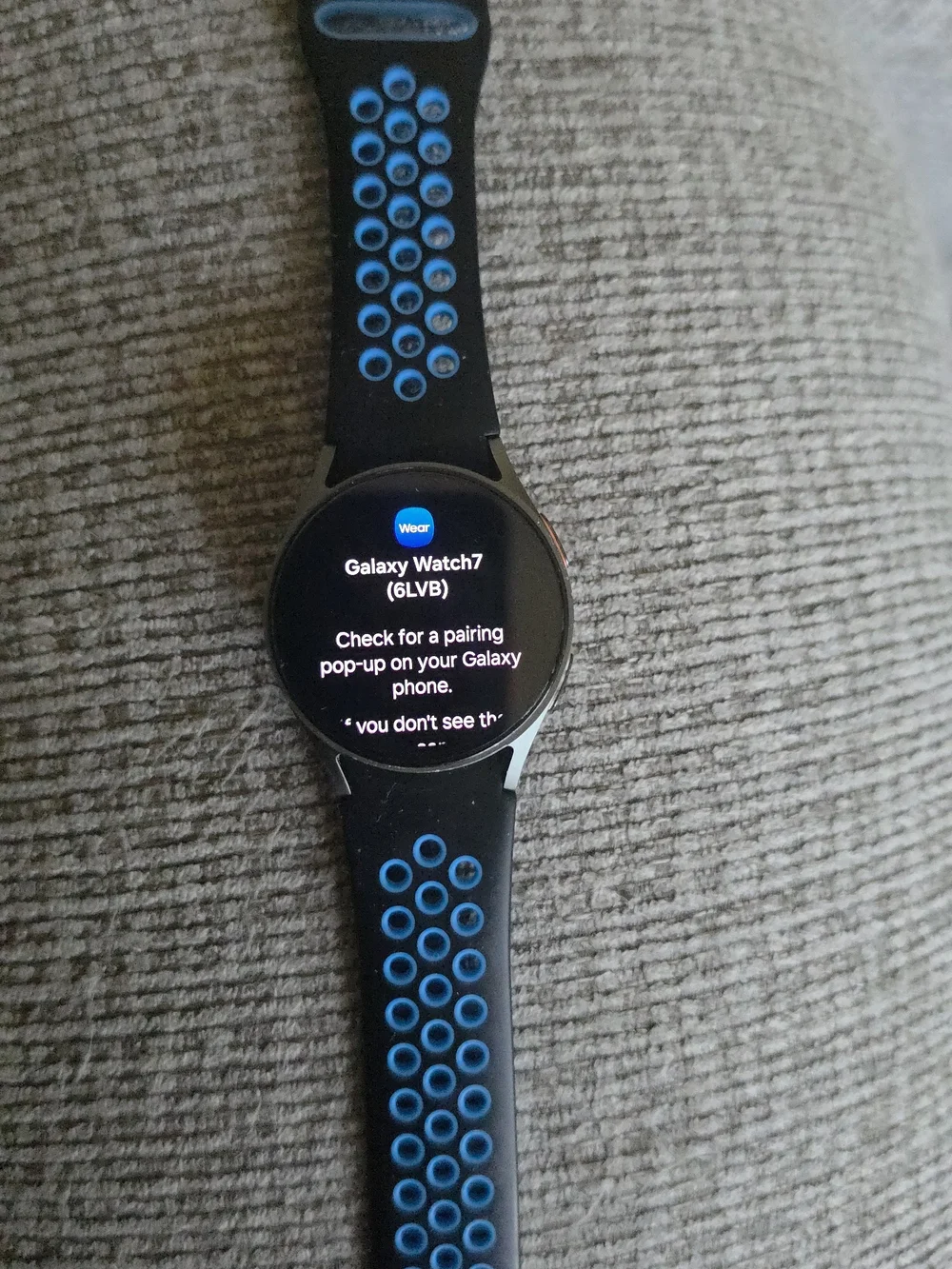 Samsung Galaxy 7 Smartwatch - Black with Blue Accents